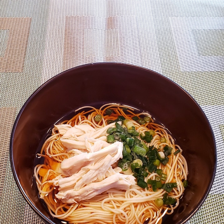 鶏むね肉で あったか！ にゅうめん